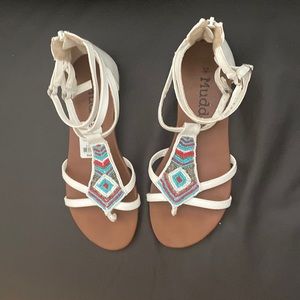Mudd sandals new with tags, size 8.5, white with colorful beads, zipper on back.